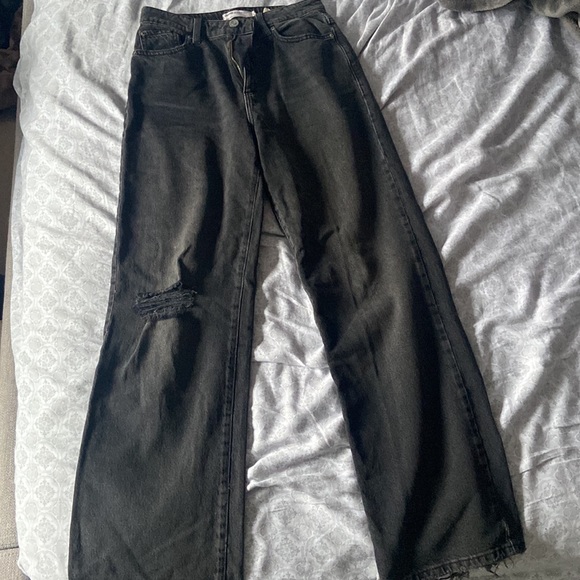 Garage - Dark Wash Wide Leg jean with rip - Picture 4 of 5